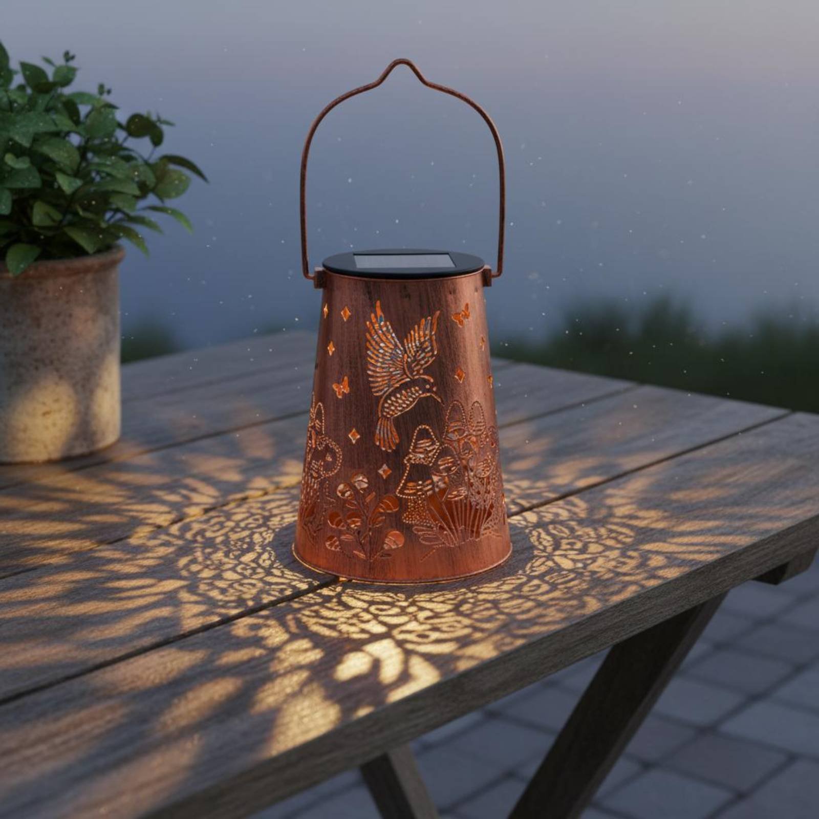 Floral Garden Lantern Pattern  – Outdoor Lighting Design Bewertung und Preis