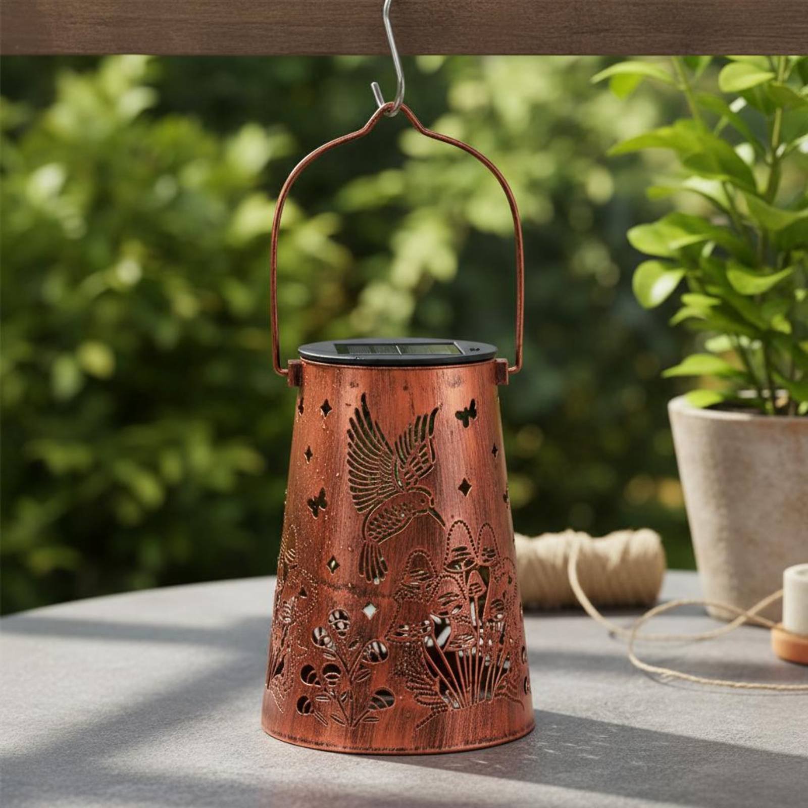 Floral Garden Lantern Pattern  – Outdoor Lighting Design Bewertung und Preis